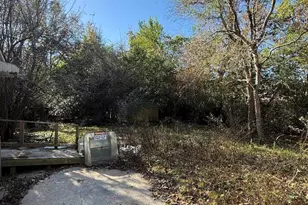 633 Powell St, Pensacola, FL 32534 - Photo 7