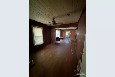 633 Powell St, Pensacola, FL 32534 - Photo 11