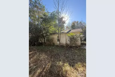 633 Powell St, Pensacola, FL 32534 - Photo 1