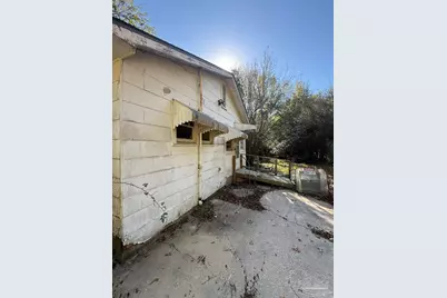 633 Powell St, Pensacola, FL 32534 - Photo 5