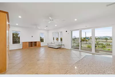 906 Panferio Dr, Pensacola Beach, FL 32561 - Photo 17