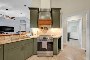 6005 Chandelle Cir, Pensacola, FL 32507 - Photo 7