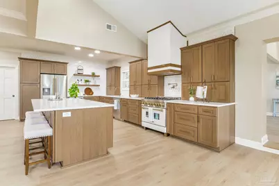 22 Lakeside Dr, Pensacola, FL 32507 - Photo 3