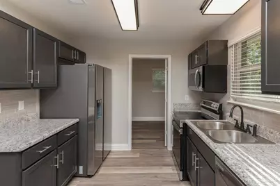 245 Cary Memorial, Pensacola, FL 32505 - Photo 5