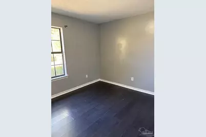 5748 Princeton Dr, Pensacola, FL 32526 - Photo 9