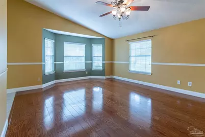 2865 Winners Cir Dr, Navarre, FL 32566 - Photo 9