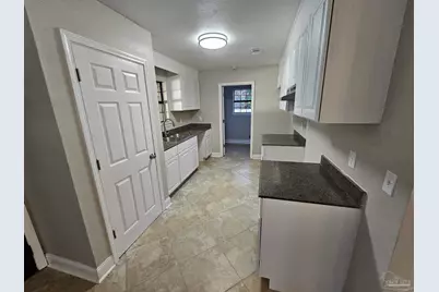 5270 Barcelona St, Pace, FL 32571 - Photo 7