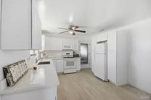 2340 Teate Ave, Pensacola, FL 32504 - Photo 11