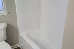 910 N De Villiers St, Pensacola, FL 32501 - Photo 9