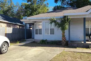 910 N De Villiers St, Pensacola, FL 32501 - Photo 1