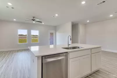 8630 Russellcross Blvd, Pensacola, FL 32507 - Photo 11