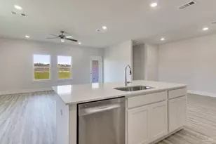 8630 Russellcross Blvd, Pensacola, FL 32507 - Photo 11