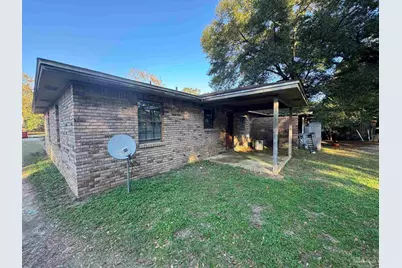 6413 Kennington Cir, Milton, FL 32570 - Photo 13