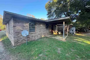 6413 Kennington Cir, Milton, FL 32570 - Photo 13