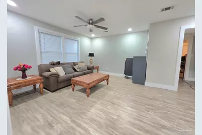 18 Milton Rd, Pensacola, FL 32507 - Photo 5