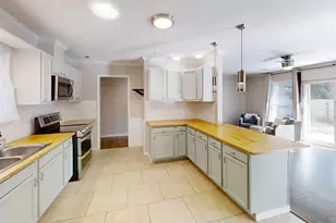 11215 Gulf Beach Hwy, Pensacola, FL 32507 - Photo 19