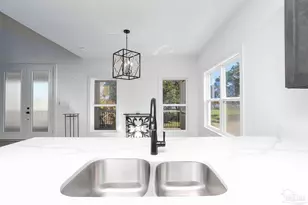 935 Paradise Beach Cir, Pensacola, FL 32506 - Photo 15