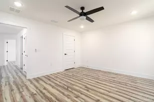 935 Paradise Beach Cir, Pensacola, FL 32506 - Photo 37