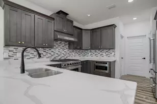 935 Paradise Beach Cir, Pensacola, FL 32506 - Photo 9