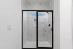 935 Paradise Beach Cir, Pensacola, FL 32506 - Photo 23