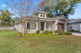 1402 E Fisher St, Pensacola, FL 32503 - Photo 1