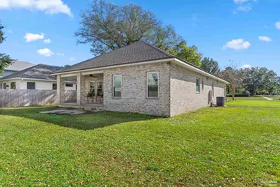 1402 E Fisher St, Pensacola, FL 32503 - Photo 7