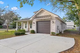 1402 E Fisher St, Pensacola, FL 32503 - Photo 3