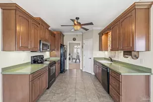 951 Coronado Dr, Gulf Breeze, FL 32563 - Photo 11