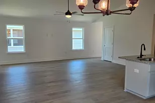 717 Giese Ln, Pensacola, FL 32506 - Photo 7