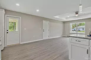 5601 Riviera Dr, Milton, FL 32583 - Photo 7