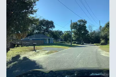 217 E Fisher St, Pensacola, FL 32503 - Photo 27