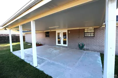 648 Green Pine Dr, Pensacola, FL 32506 - Photo 17