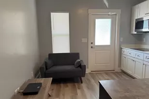 2051 W Blount St, Pensacola, FL 32501 - Photo 3