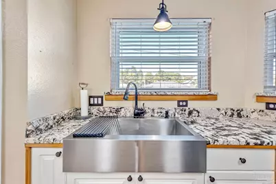 8147 Country Bay Blvd, Navarre, FL 32566 - Photo 11