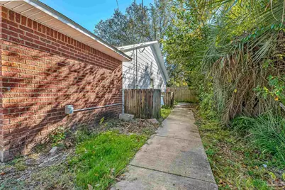 8147 Country Bay Blvd, Navarre, FL 32566 - Photo 37