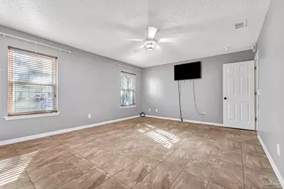 8147 Country Bay Blvd, Navarre, FL 32566 - Photo 21