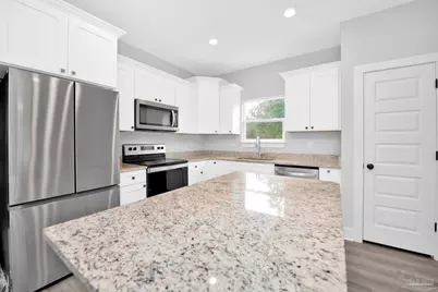 5087 San Pedro Ct, Milton, FL 32583 - Photo 9