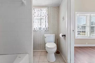 796 S E St, Pensacola, FL 32502 - Photo 21