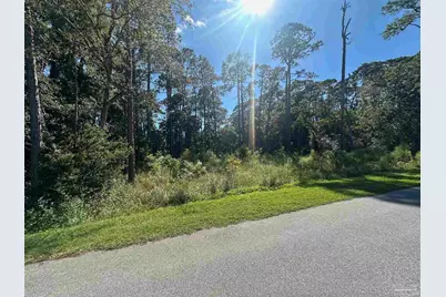 3857 Paradise Bay Dr, Gulf Breeze, FL 32563 - Photo 1