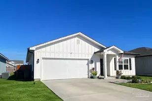 5730 Friesian Dr, Pensacola, FL 32526 - Photo 1