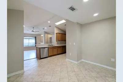 5760 Jade Moon Cir, Milton, FL 32583 - Photo 17