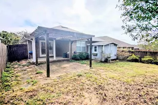 5760 Jade Moon Cir, Milton, FL 32583 - Photo 5