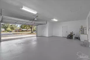 2001 Saddlebrook Dr, Pensacola, FL 32526 - Photo 25