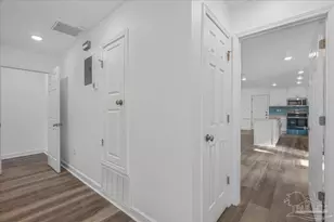 2001 Saddlebrook Dr, Pensacola, FL 32526 - Photo 13