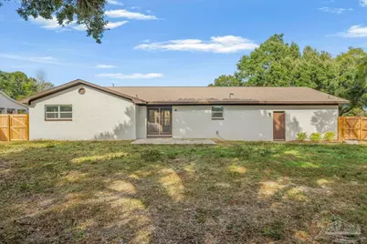 2001 Saddlebrook Dr, Pensacola, FL 32526 - Photo 27