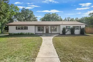 2001 Saddlebrook Dr, Pensacola, FL 32526 - Photo 1