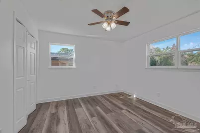 2001 Saddlebrook Dr, Pensacola, FL 32526 - Photo 19