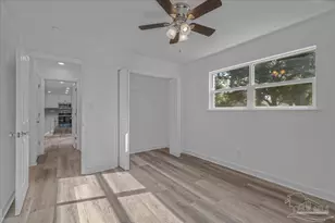 2001 Saddlebrook Dr, Pensacola, FL 32526 - Photo 17