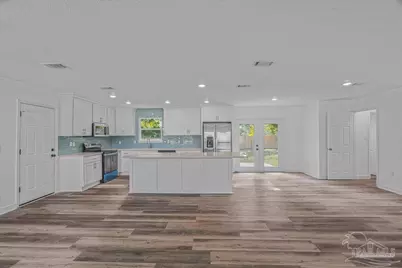 2001 Saddlebrook Dr, Pensacola, FL 32526 - Photo 5