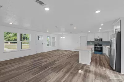 2001 Saddlebrook Dr, Pensacola, FL 32526 - Photo 7